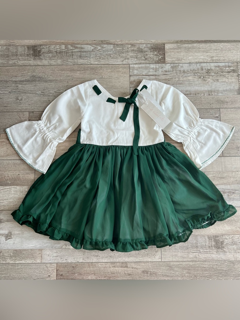 NWT Well Dressed Wolf Green Garland Dress Size 5